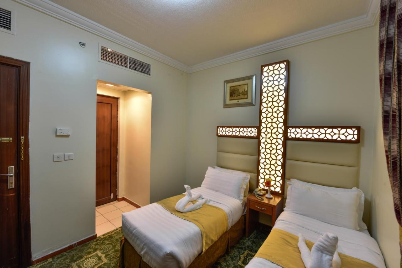 Al Mukhtara Al Gharbi Hotel Médine Extérieur photo